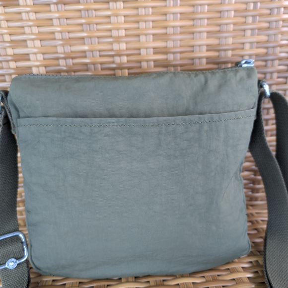 Kipling Sebastian Small Nylon Crossbody Shoulder Bag Jaded Green Monkey Charm - Picture 4 of 16